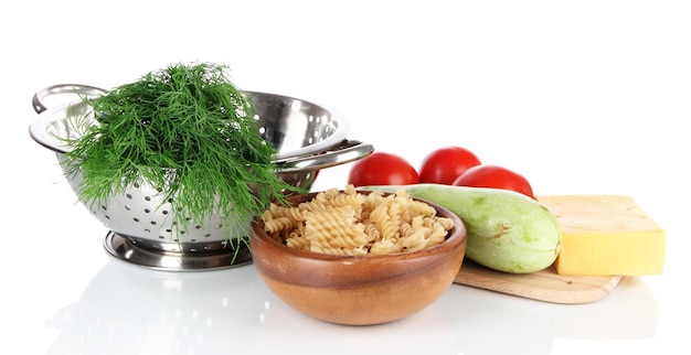 Miski z przygotowanymi składnikami